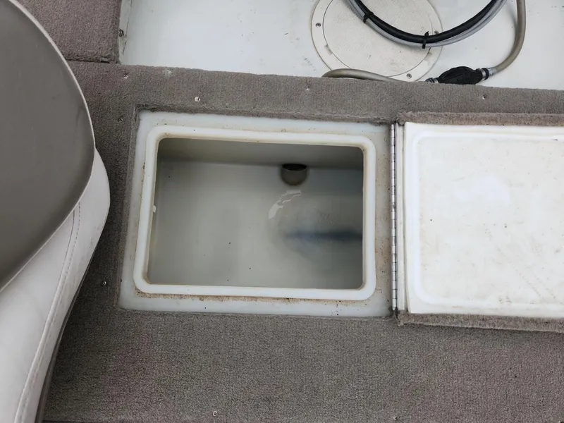 Slide: The Image of Crestliner Sportfish 1850 OB 2007 - 8