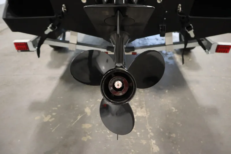 Slide: The Image of 2025 Bayliner M17 ELEMENT MX COMFORT boat propeller on trailer. - 41