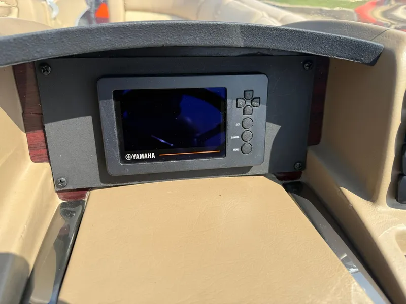 Slide: The Image of Yamaha display panel on 2009 Bennington 2275QXi boat dashboard. - 14