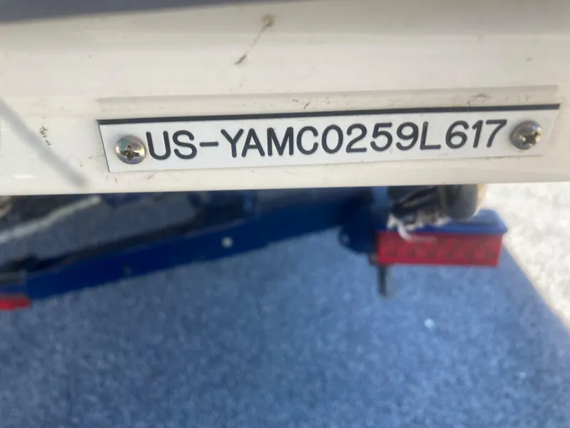 Slide: The Image of 2017 Yamaha Boats 242 Limited S E-Series hull identification number. - 12