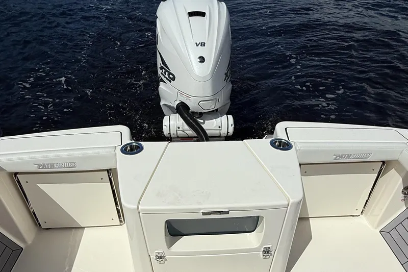 Slide: The Image of 2024 Pathfinder 2700 Open boat with powerful V8 engine on water. - 8