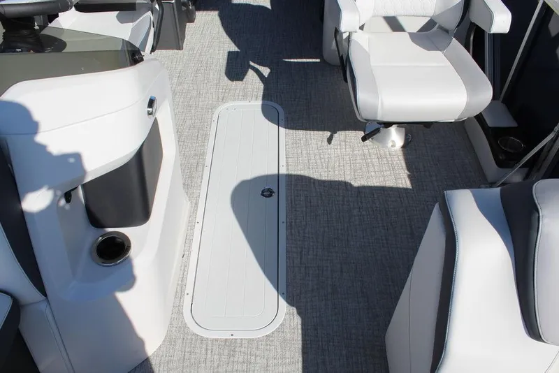 Slide: The Image of Interior of 2025 Avalon LSZ Quad Lounger Shift 21 FT, featuring modern seating and flooring. - 15