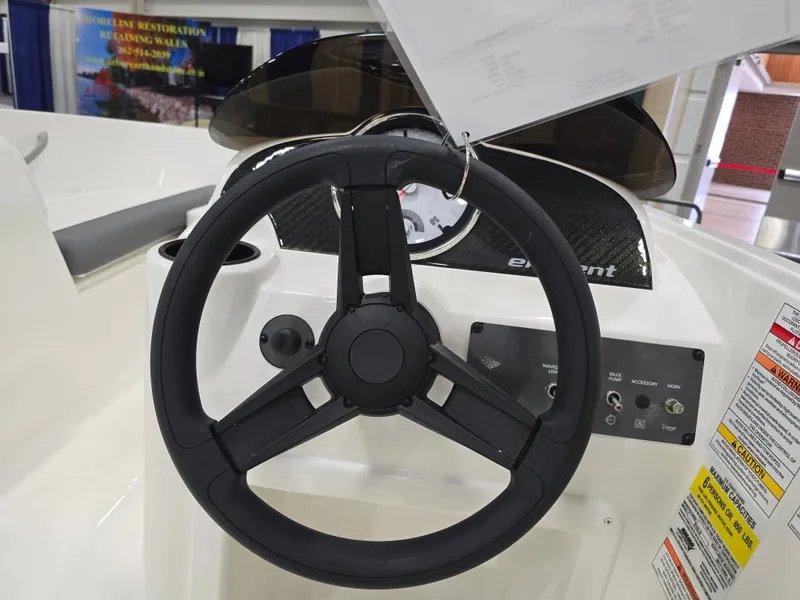 Slide: The Image of Bayliner E16LE 2026 - 25