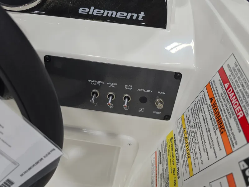 Slide: The Image of Bayliner E16LE 2026 - 26