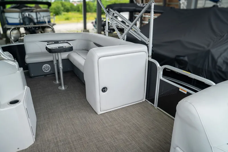 Slide: The Image of Godfrey Sweetwater 2286 C 2018 - 14