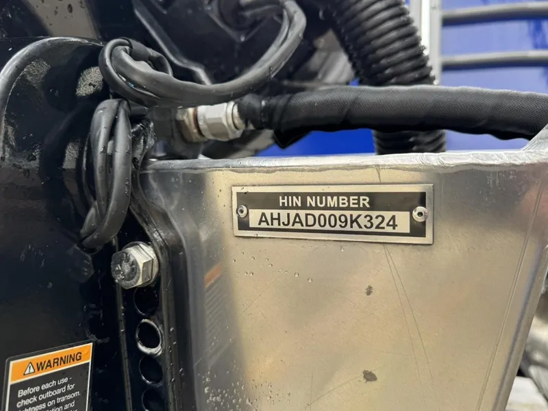 Slide: The Image of 2023 Frontier 24' Cruiser HIN plate with serial number AHJAD009K324. - 34