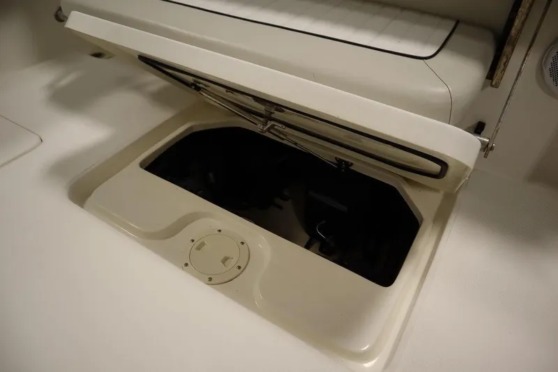 Slide: The Image of Mako 284 Center Console 2017 - 54