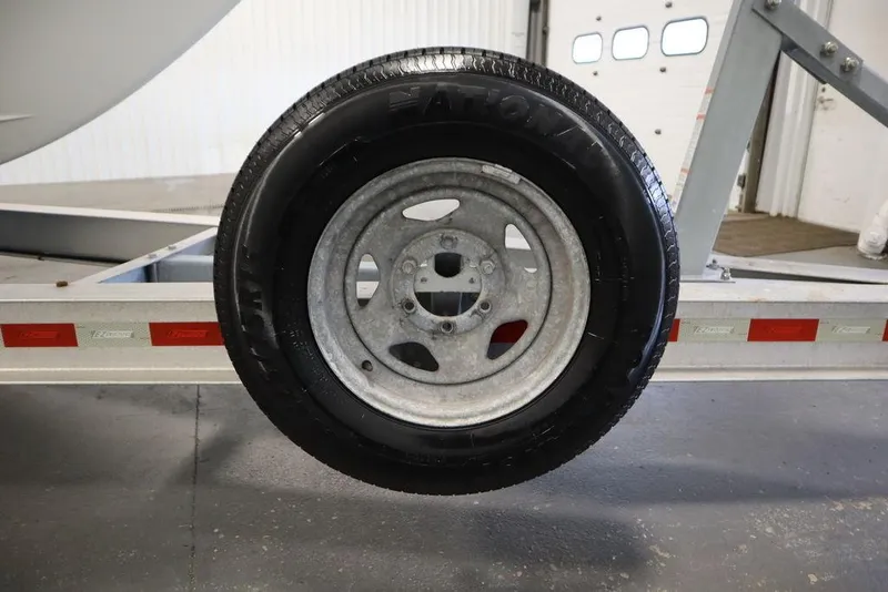 Slide: The Image of Mako 284 Center Console 2017 - 66