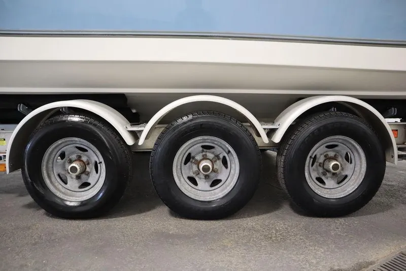 Slide: The Image of Mako 284 Center Console 2017 - 70