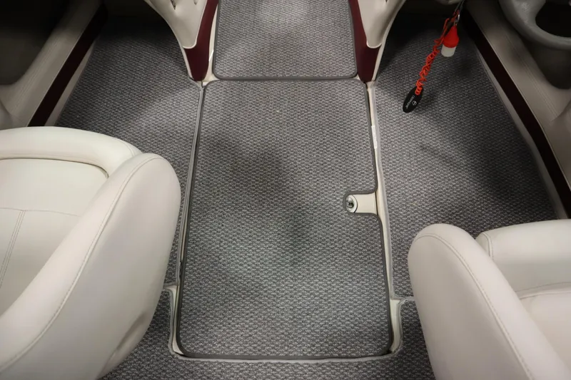 Slide: The Image of Crownline Boats 202 BR 2003 - 65