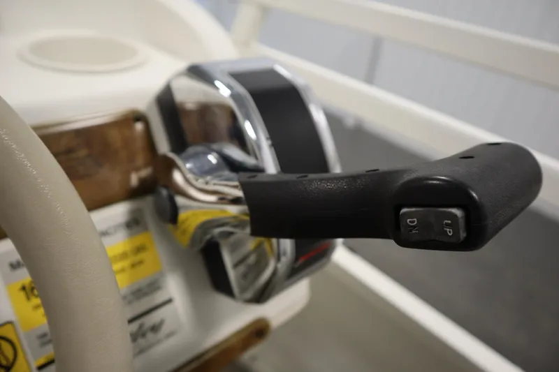 Slide: The Image of Close-up of 2008 Bentley Pontoons 240 CRUISE throttle control lever. - 27