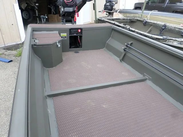 Slide: The Image of Gator-Tail Gator 1748 2025 - 4