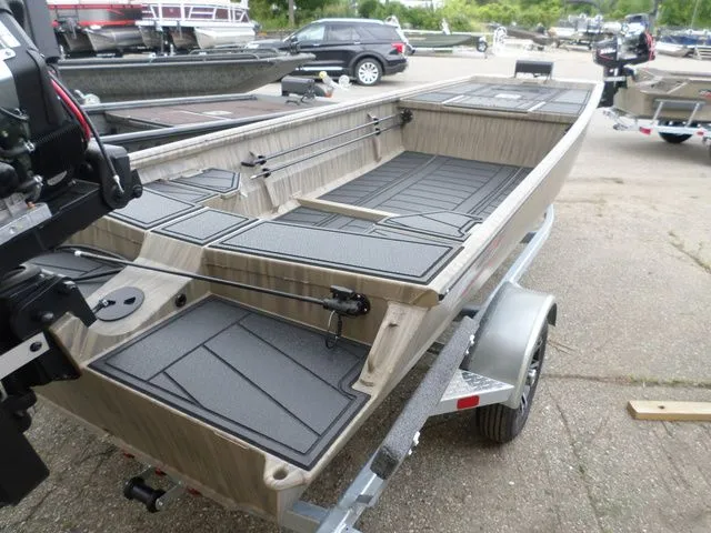 Slide: The Image of Gator-Tail Extreme 1754 2025 - 5