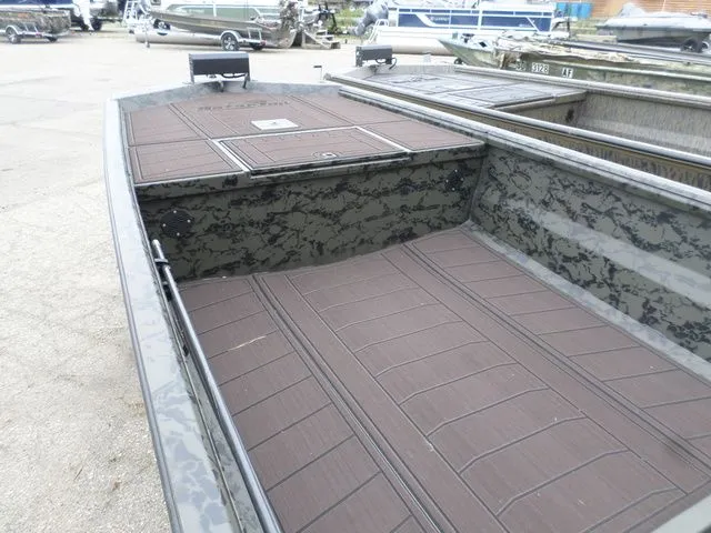 Slide: The Image of Gator-Tail Extreme 1860 2025 - 3