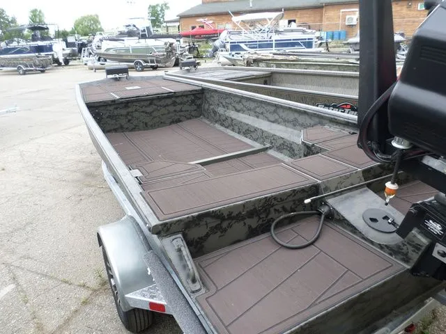 Slide: The Image of Gator-Tail Extreme 1860 2025 - 5