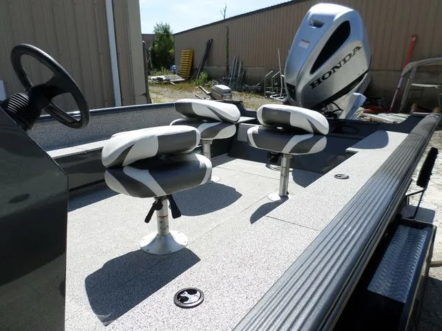 Slide: The Image of Polar Kraft Outlander 2010 CC 2023 - 4