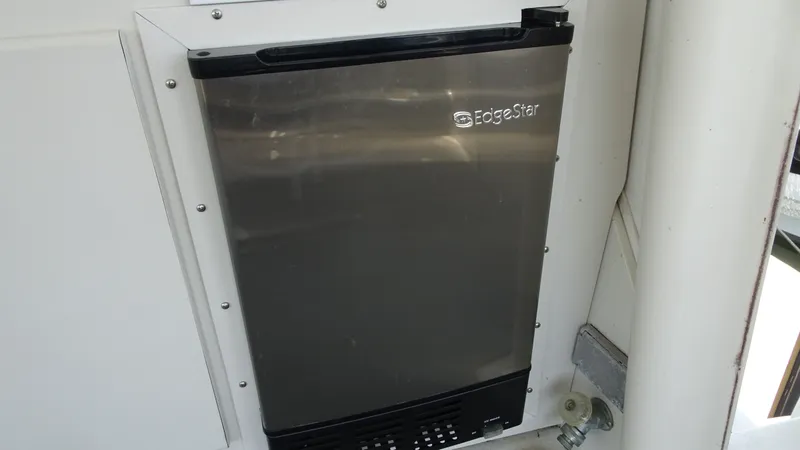 Slide: The Image of Carver 440 Aft Cabin Motor Yacht 1994 - 10