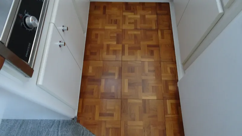 Slide: The Image of Carver 440 Aft Cabin Motor Yacht 1994 - 37