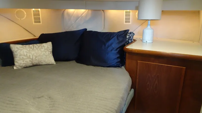 Slide: The Image of Carver 440 Aft Cabin Motor Yacht 1994 - 42