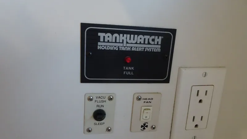 Slide: The Image of Carver 440 Aft Cabin Motor Yacht 1994 - 55