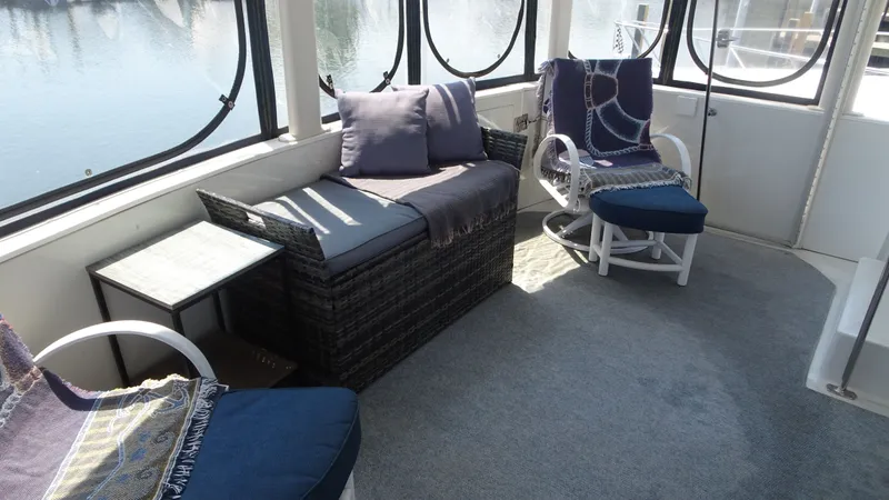 Slide: The Image of Carver 440 Aft Cabin Motor Yacht 1994 - 8