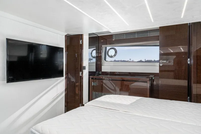 Slide: The Image of Prestige 520 2022 - 12