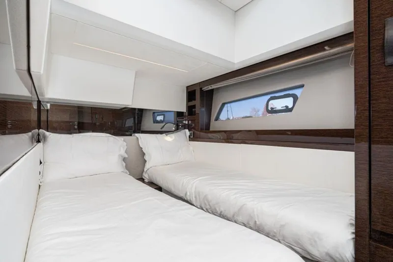 Slide: The Image of Prestige 520 2022 - 16