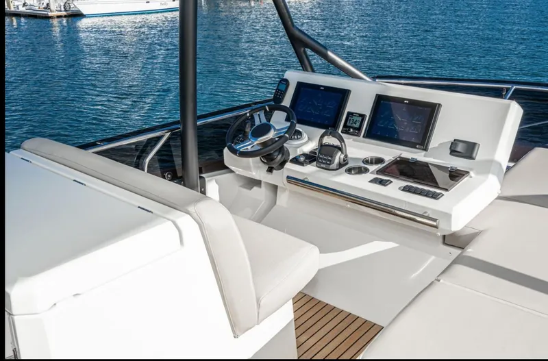 Slide: The Image of Prestige 520 2022 - 19