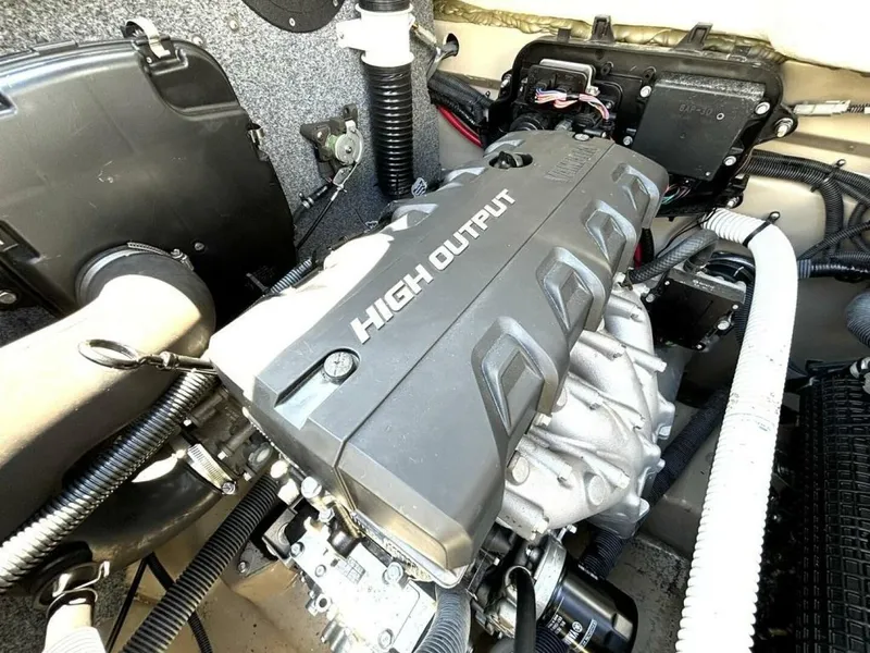 Slide: The Image of 2013 Yamaha Boats 242 Limited S high output engine close-up. - 34