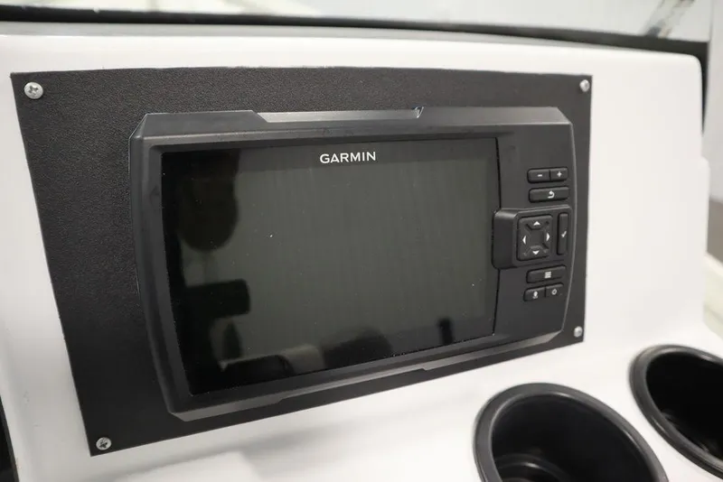 Slide: The Image of Garmin display on 2020 Sun Tracker Party Barge 20 DLX dashboard. - 25
