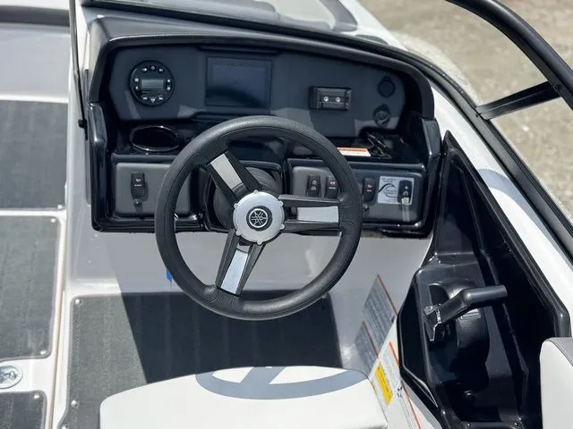 Slide: The Image of Yamaha SX190 2024 - 14