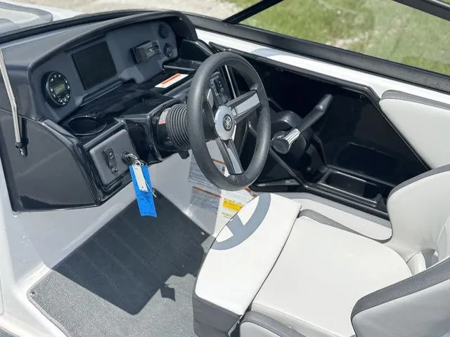 Slide: The Image of Yamaha SX190 2024 - 16