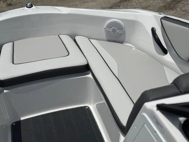 Slide: The Image of Yamaha SX190 2024 - 21