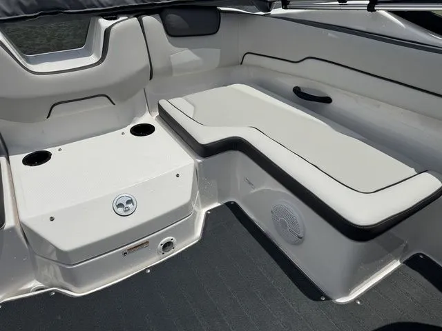 Slide: The Image of Yamaha SX190 2024 - 24