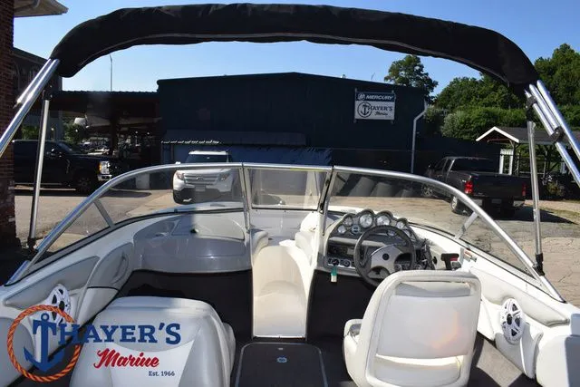 Slide: The Image of Bayliner 185 Bowrider 2011 - 11