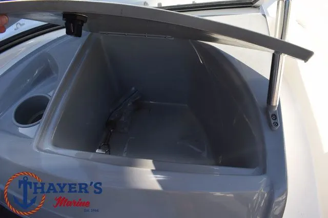 Slide: The Image of Bayliner 185 Bowrider 2011 - 22