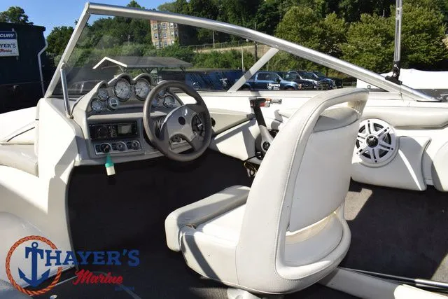 Slide: The Image of Bayliner 185 Bowrider 2011 - 29
