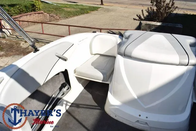 Slide: The Image of Bayliner 185 Bowrider 2011 - 31