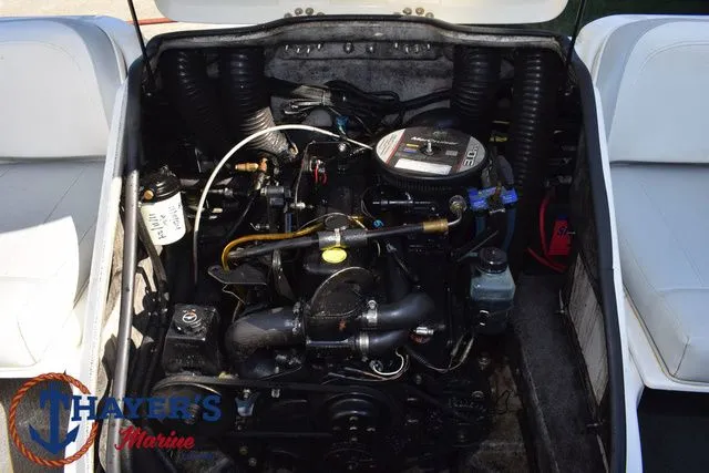 Slide: The Image of Bayliner 185 Bowrider 2011 - 33