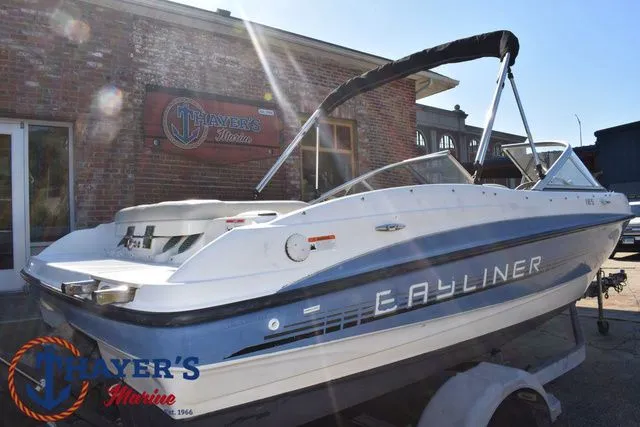 Slide: The Image of Bayliner 185 Bowrider 2011 - 43