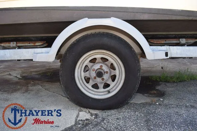 Slide: The Image of Bayliner 185 Bowrider 2011 - 7