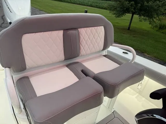 Slide: The Image of Everglades 253 Center Console 2026 - 16