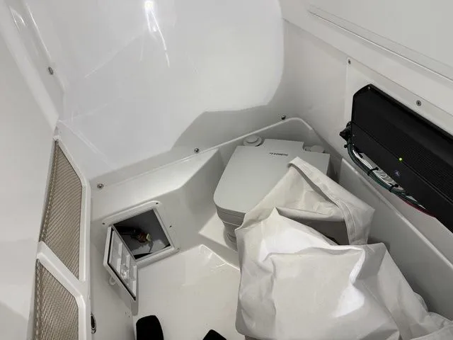 Slide: The Image of Everglades 253 Center Console 2026 - 28