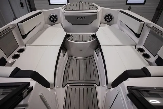 Slide: The Image of Yamaha 222SE 2025 - 12