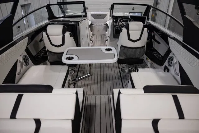 Slide: The Image of Yamaha 222SE 2025 - 6