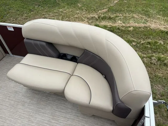 Slide: The Image of Sylvan Mirage 822 S 2020 - 10