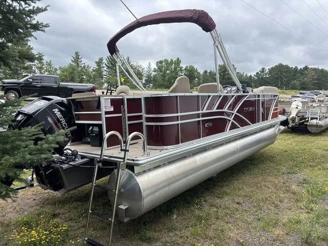 Slide: The Image of Sylvan Mirage 822 S 2020 - 6