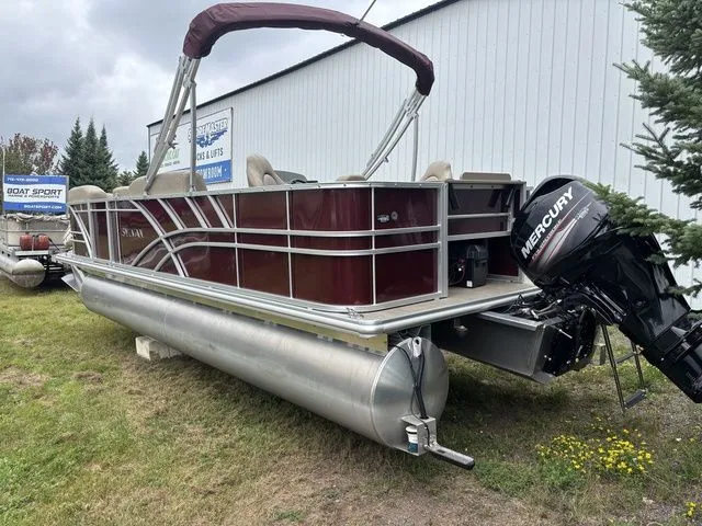 Slide: The Image of Sylvan Mirage 822 S 2020 - 7