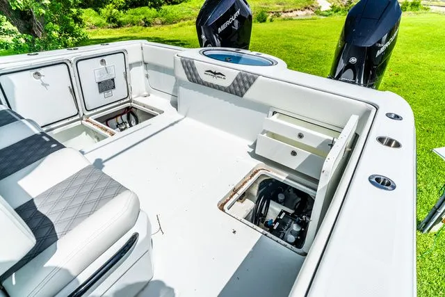 Slide: The Image of Invincible 33 Catamaran 2026 - 11