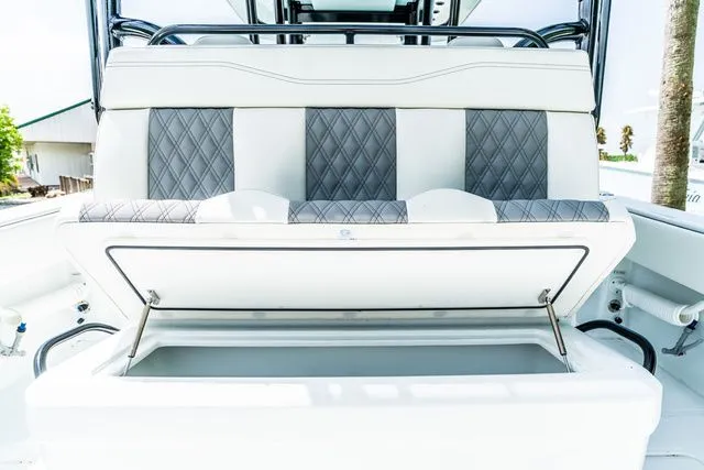 Slide: The Image of Invincible 33 Catamaran 2026 - 12